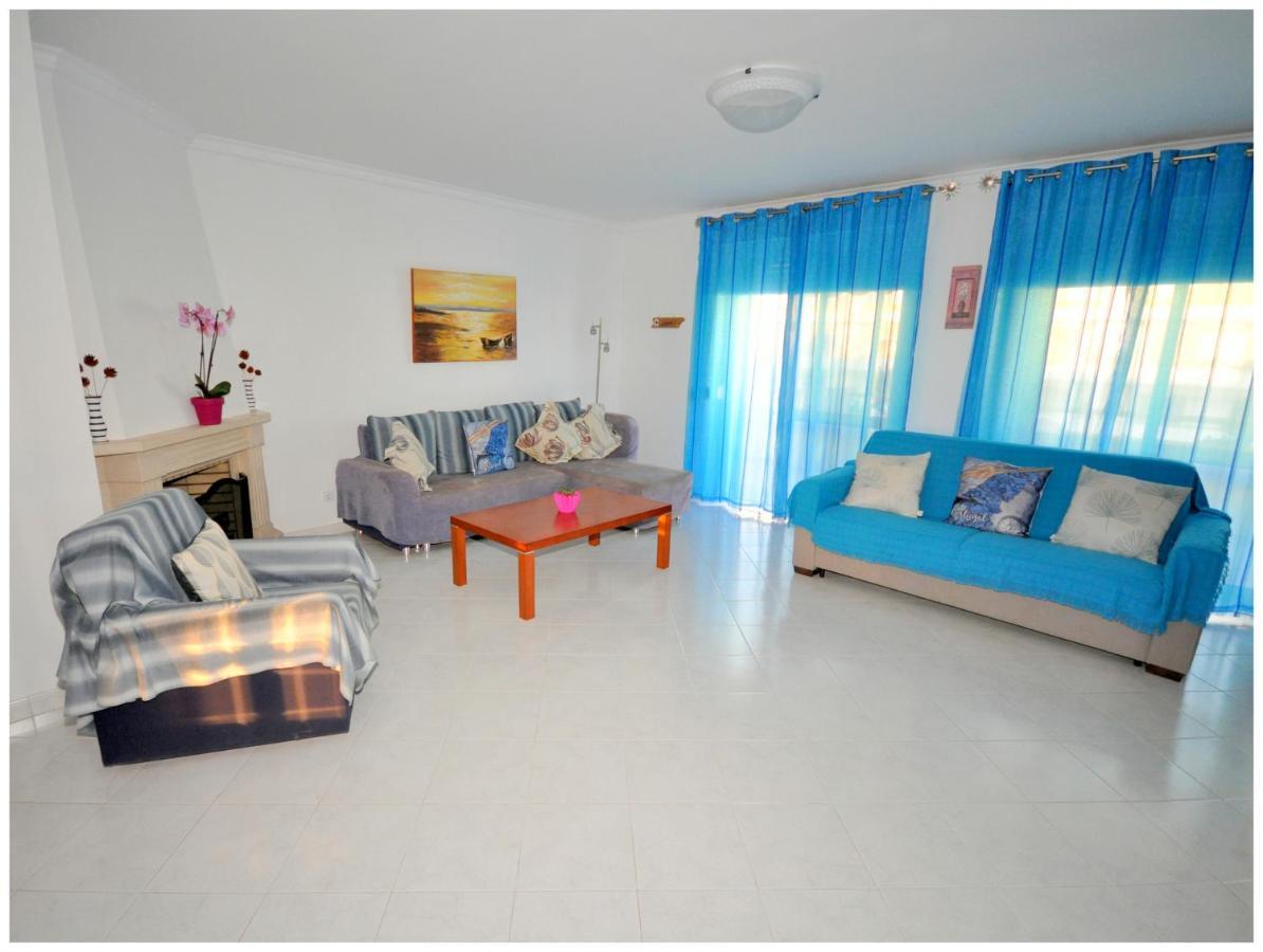 Apartamentos Capitolina Quarteira Exterior photo