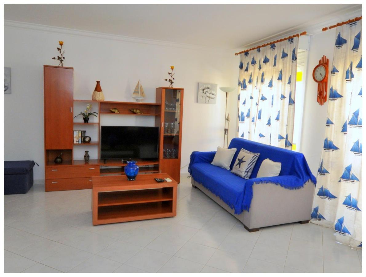 Apartamentos Capitolina Quarteira Exterior photo