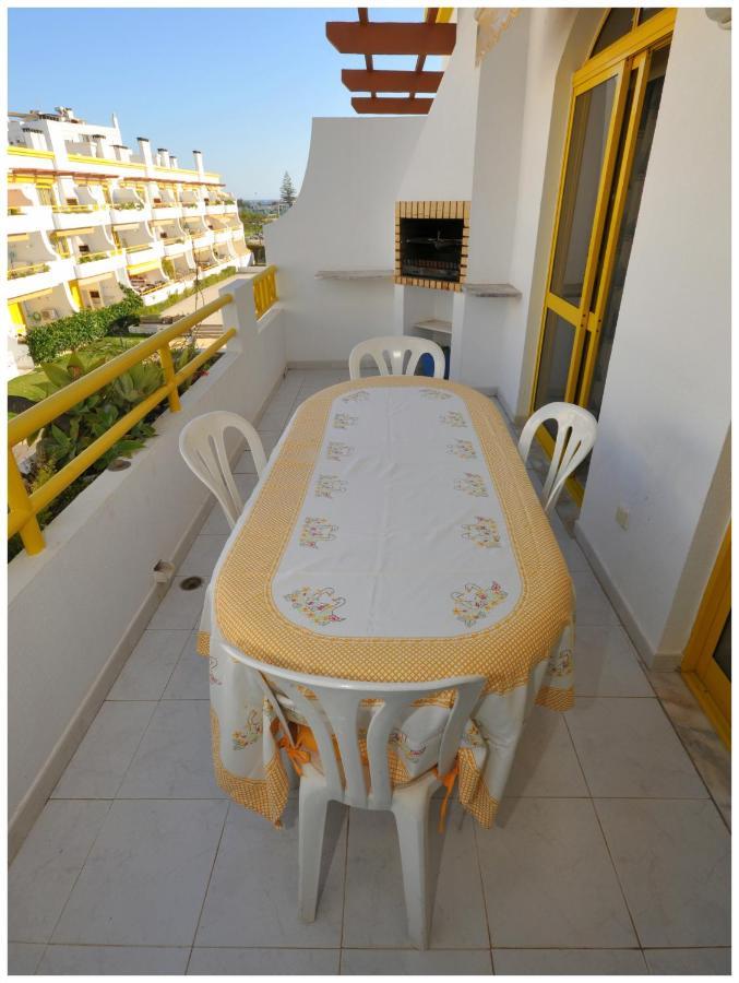 Apartamentos Capitolina Quarteira Exterior photo